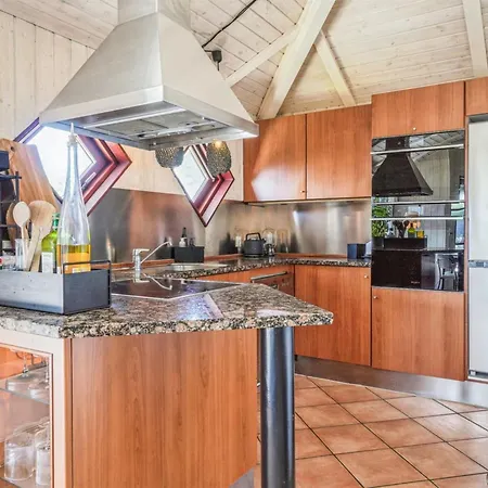 Fridgerd - 250m From The Sea In Nw Jutland By Interhome