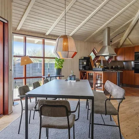 Fridgerd - 250m From The Sea In Nw Jutland By Interhome